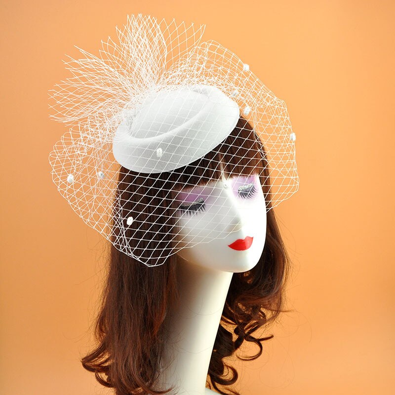 Vanessa fishnet fascinator