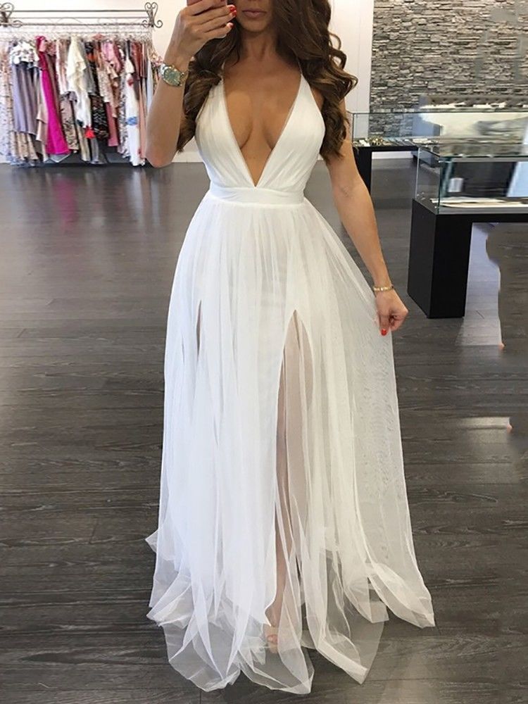 Yara v-neck ball gown